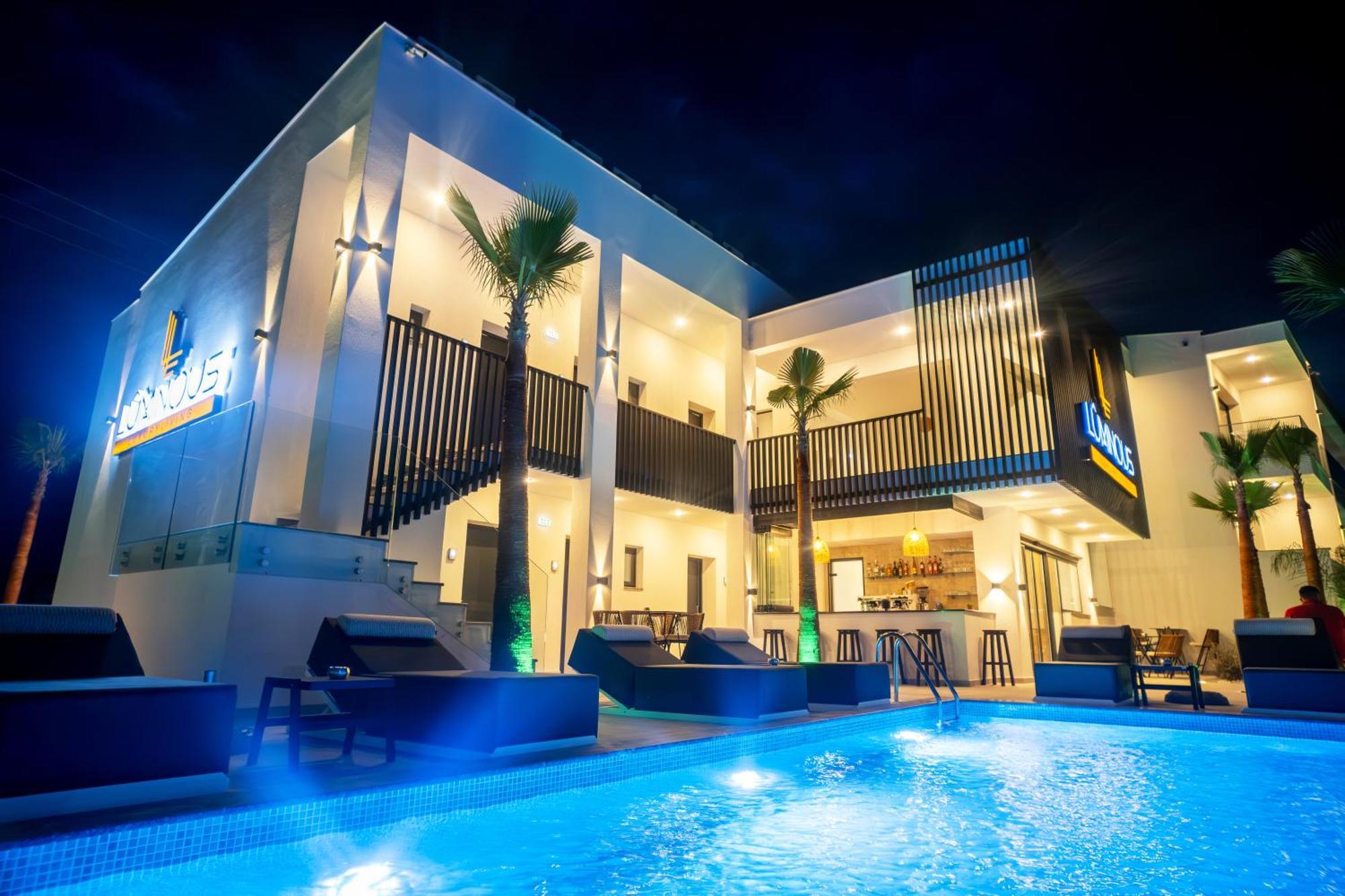 Апарт отель Luminous Luxury Living Kallithea  Экстерьер фото