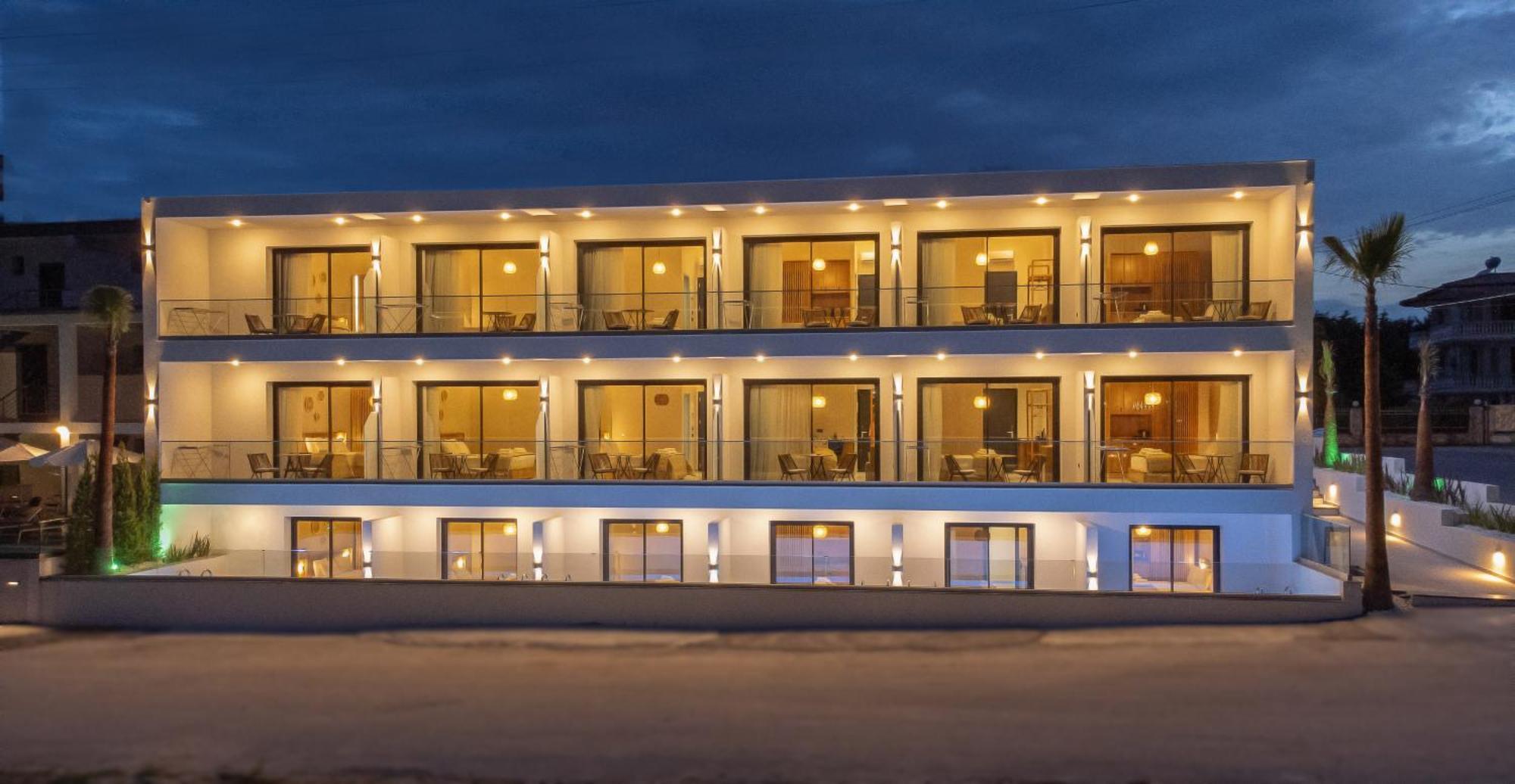 Апарт отель Luminous Luxury Living Kallithea  Экстерьер фото