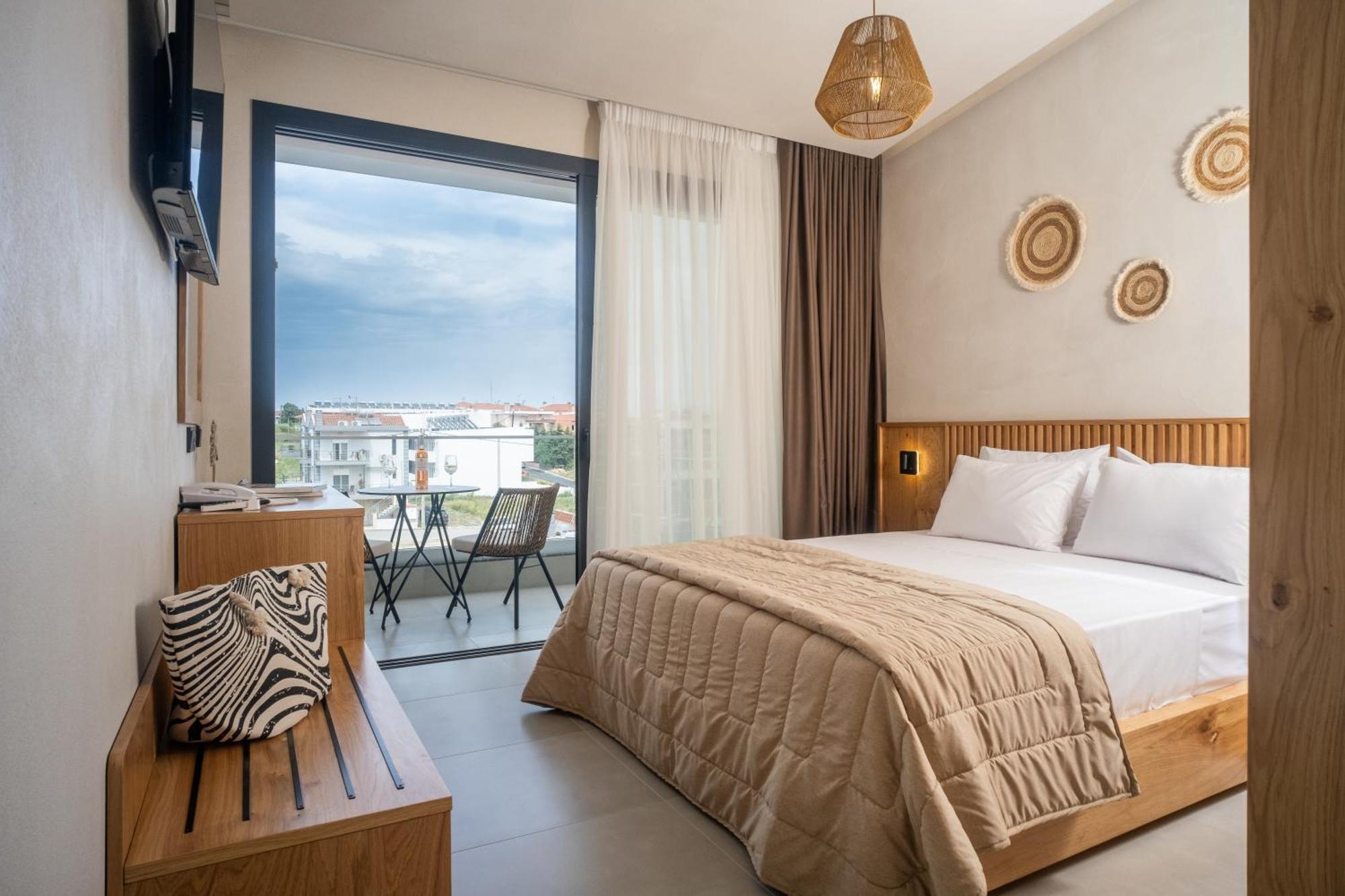 Апарт отель Luminous Luxury Living Kallithea  Экстерьер фото